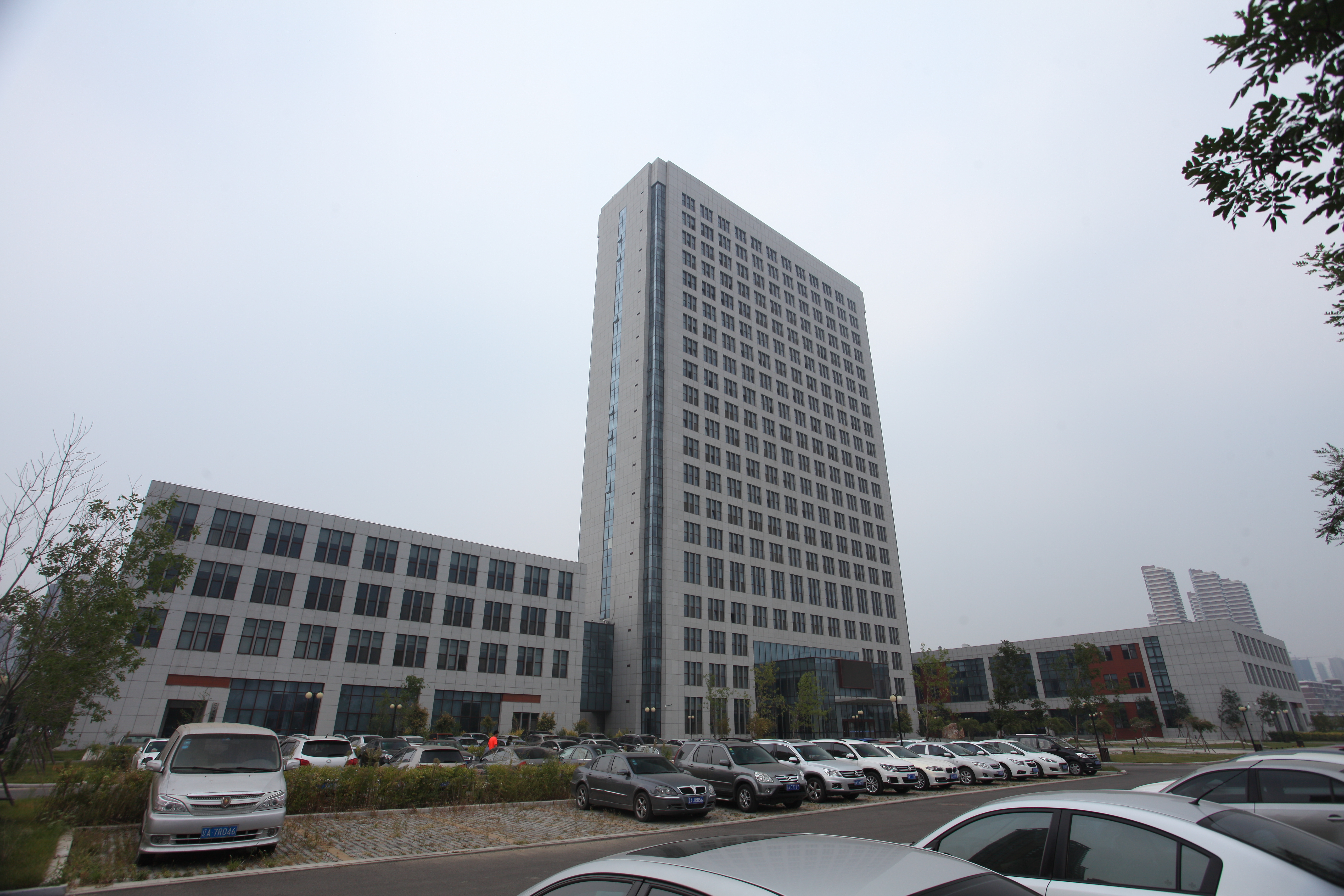 辽宁省气象局东北区域气象中心业务楼 (3).JPG